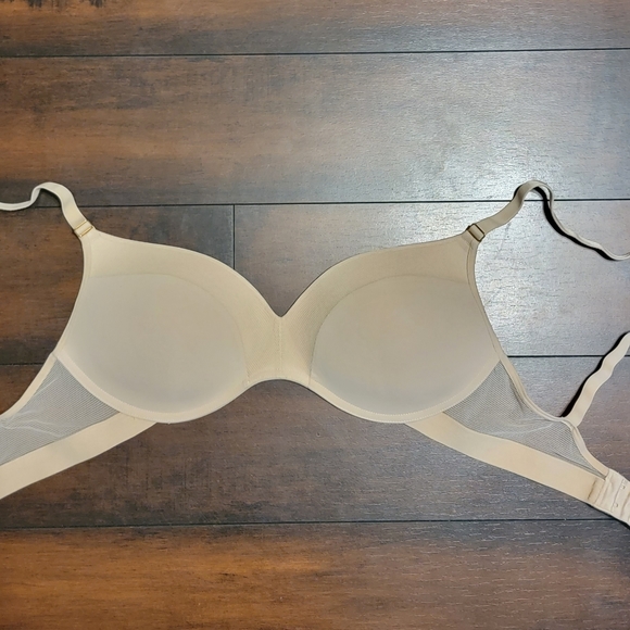 Lively Beige 34DD Bra - Picture 3 of 4
